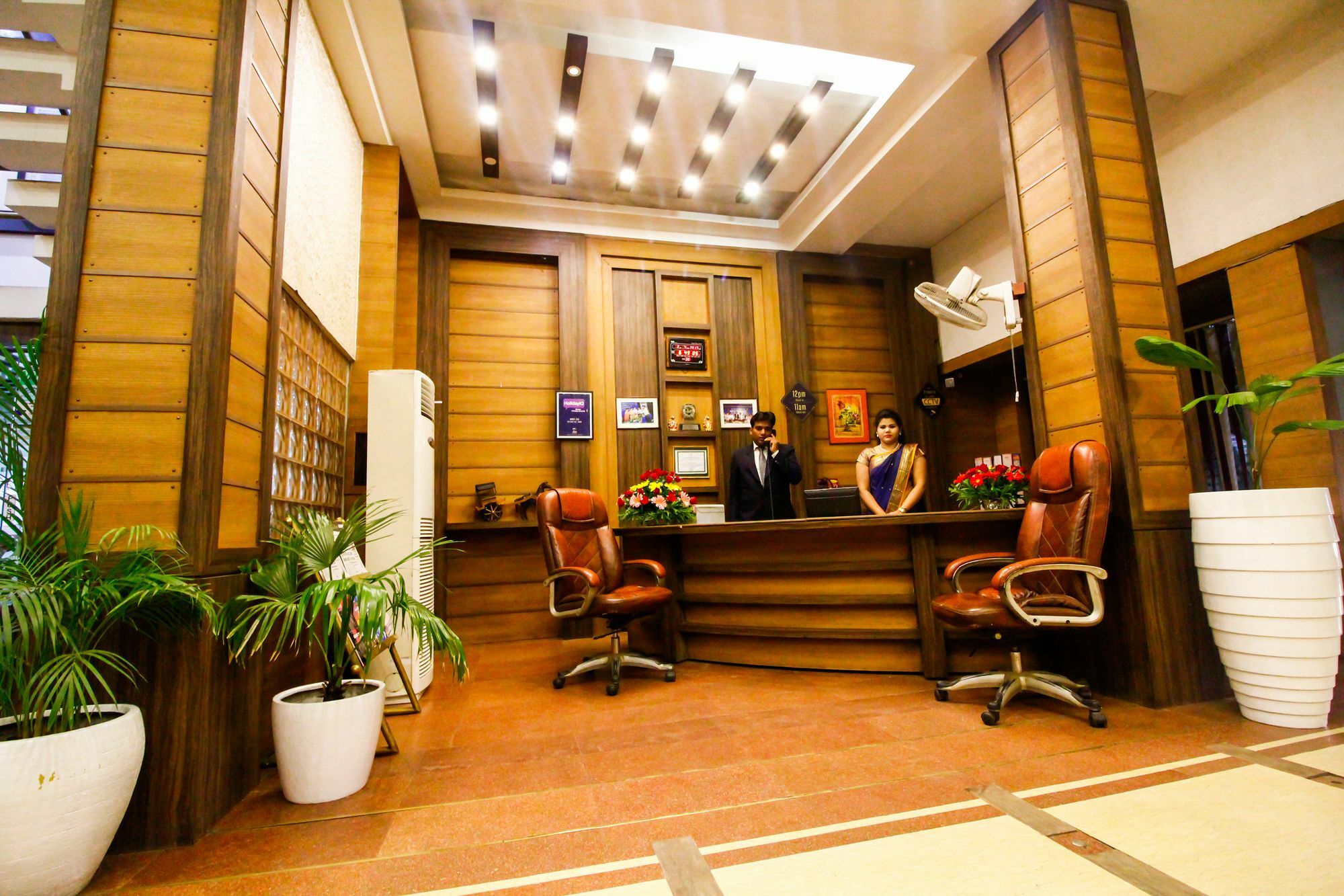 Hotel Rishi Regency Jabalpur Esterno foto