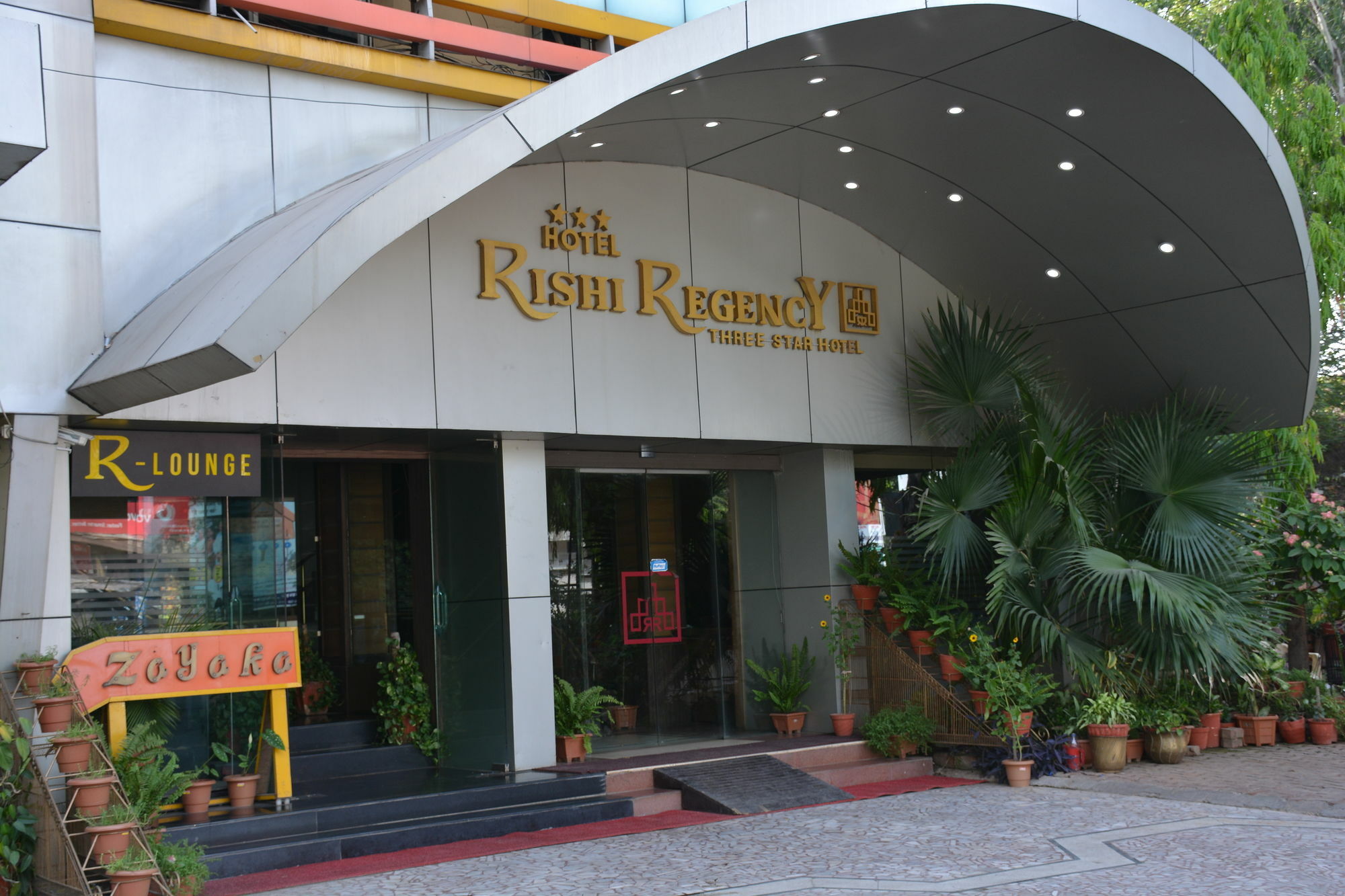 Hotel Rishi Regency Jabalpur Esterno foto